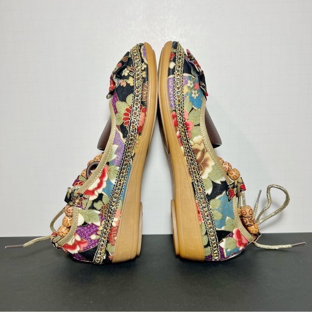 Womens Opulent Classical Floral Print Slip On Shoes / Size 7.5 - Picture 6 of 7